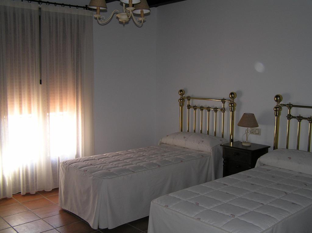 Casa Rural Tia Tomasa 말파르티다데플라센시아 객실 사진