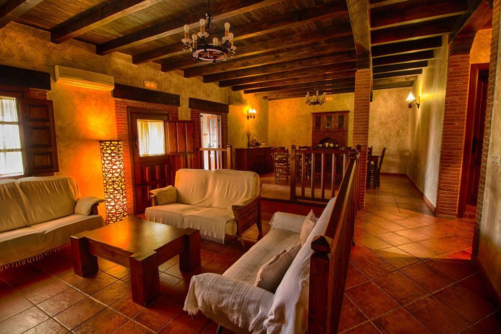 Casa Rural Tia Tomasa 말파르티다데플라센시아 외부 사진