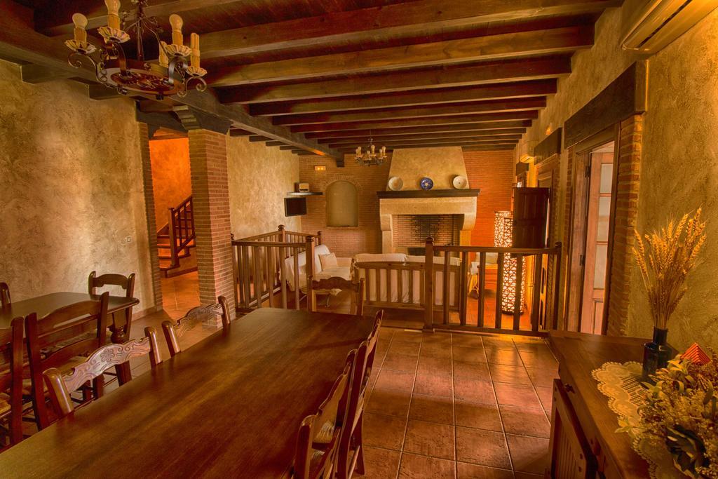Casa Rural Tia Tomasa 말파르티다데플라센시아 외부 사진